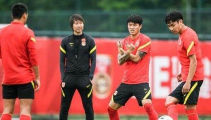 世界杯下注-俱乐部和国家队间执教切换，弗利克是李铁好榜样！