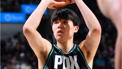 世界杯下注入口-杨瀚森第20场DNP！开拓者大胜热火4连胜 阿夫迪亚伤退热巴32+10